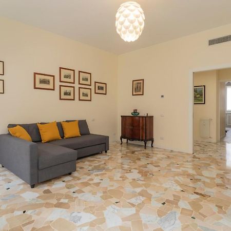 Joivy Modern 2Bed Flat With Balcony, 250M From M5 Foppa And M2 Sant'Agostino Apartment Milan Exterior photo