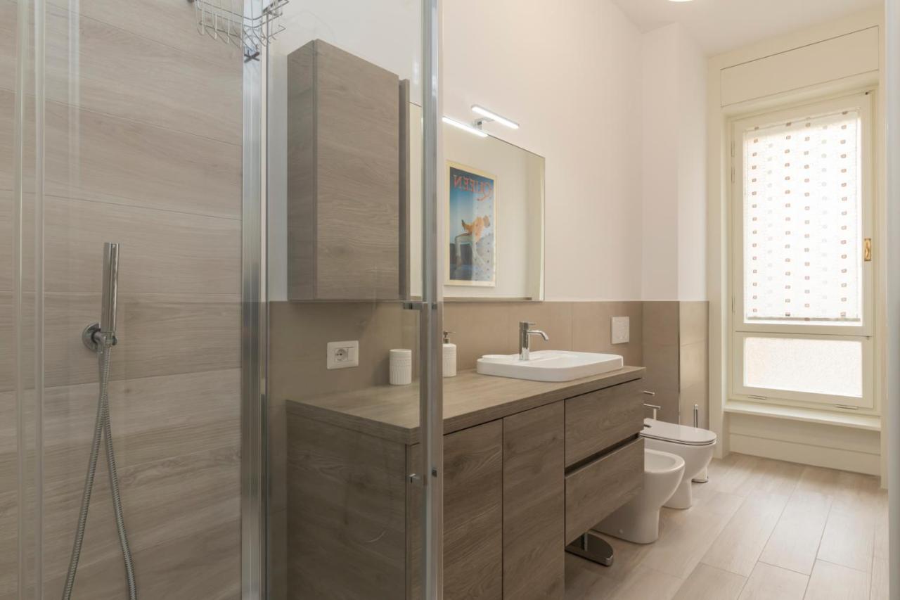 Joivy Modern 2Bed Flat With Balcony, 250M From M5 Foppa And M2 Sant'Agostino Apartment Milan Exterior photo